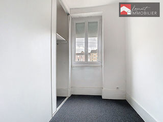  Immeuble � vendre 6 pi�ces 220 m�