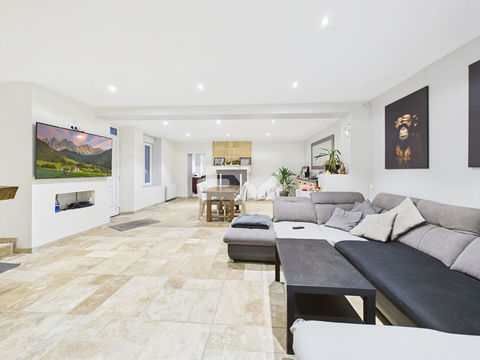   Ancien corps de ferme avec d�pendances ? Opportunit� rare proche Jonchery-sur-Vesle Maison - 10 pi�ce(s) - 350 m�