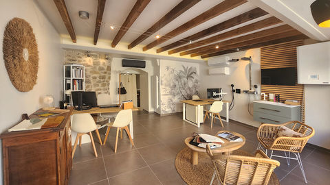 Local commercial Brindas 2 pi&egrave;ce(s) 50 m2 130000 69126 Brindas