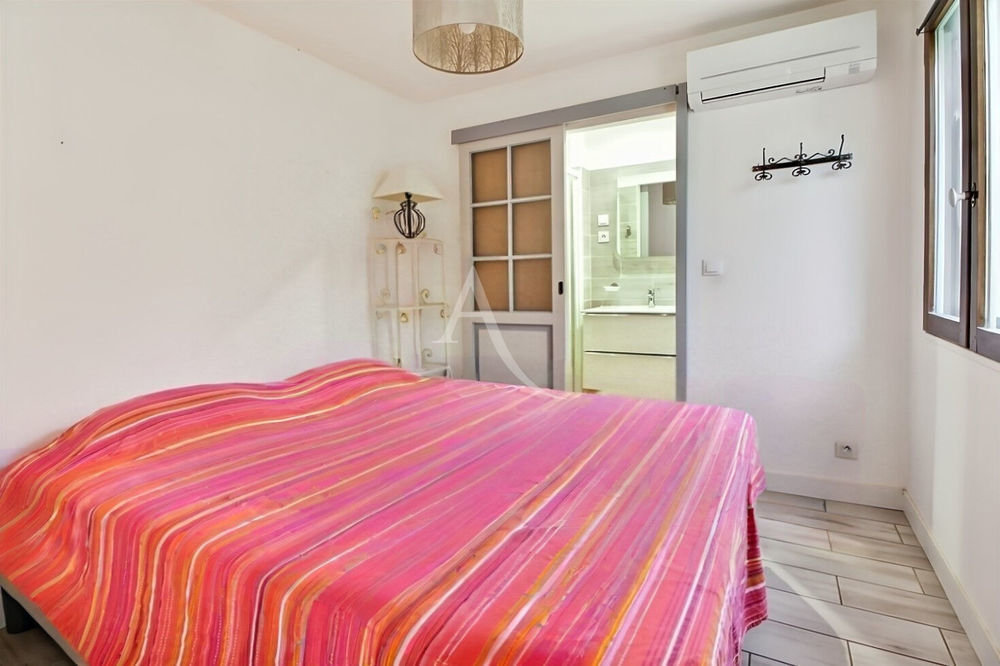 � vendre  Maison Carqueiranne (83320)