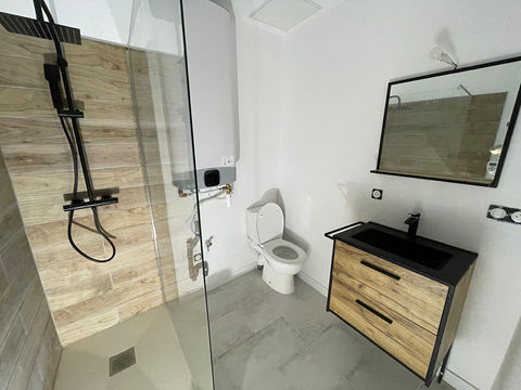   LAMBESC T2/3 NEUF CENTRE VILLAGE Appartement - 3 pi�ce(s) - 55 m�