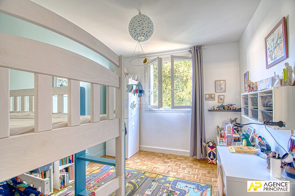 � vendre  Appartement Versailles (78000)