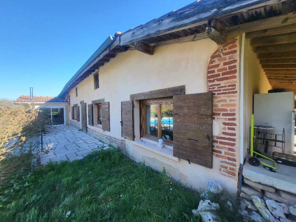 � vendre  Maison Neuville-les-Dames (01400)