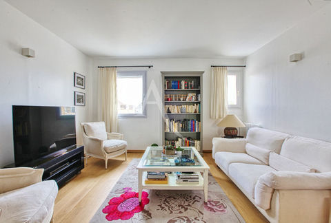   T5 3 CHAMBRES 98m� DOUBLE BALCON ET PARKING - MEULAN CENTRE Appartement - 5 pi�ce(s) - 99 m�