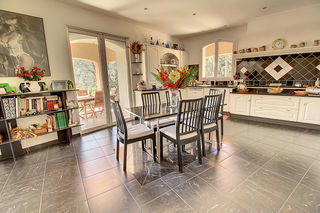  Maison � vendre 7 pi�ces 325 m�