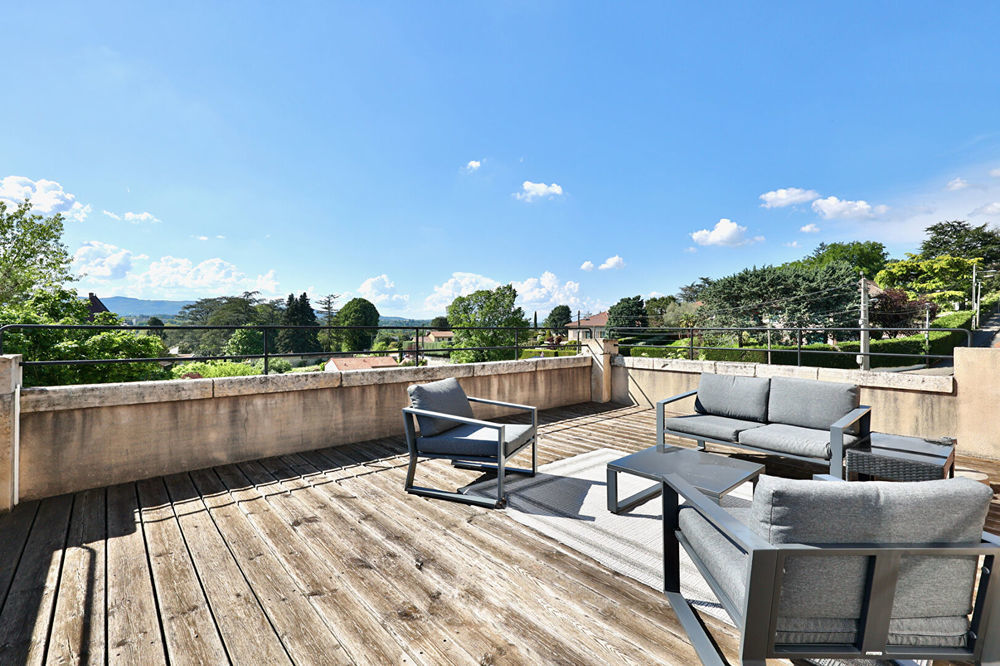 � vendre  Villa Lyon 5