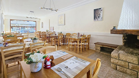 Local commercial Douvaine 99,50 m2 160000 74140 Douvaine