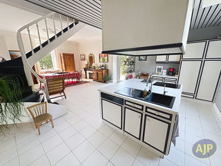  Maison � vendre 12 pi�ces 350 m�