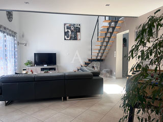  Maison � vendre 8 pi�ces 205 m�