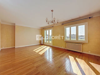  Appartement � louer 5 pi�ces 101 m�