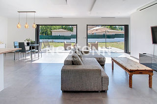  Maison � vendre 6 pi�ces 185 m�