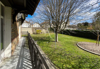  Maison � vendre 9 pi�ces 215 m�