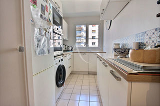  Appartement � vendre 4 pi�ces 77 m�