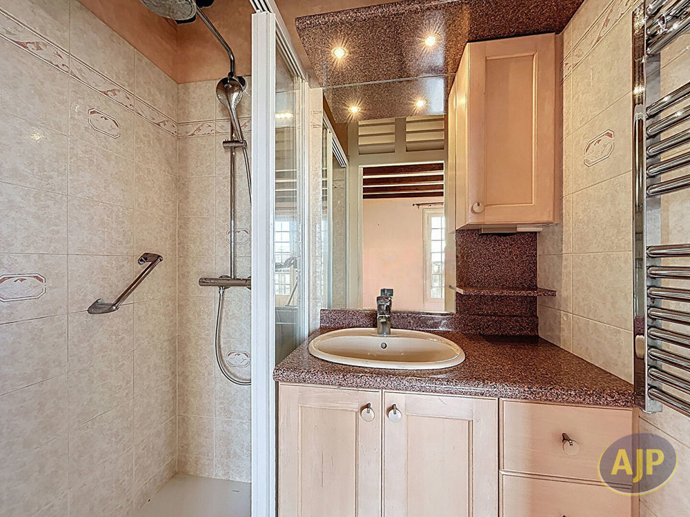 � vendre  Maison Biganos (33380)