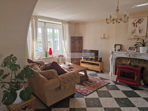  Maison � vendre 9 pi�ces 302 m�