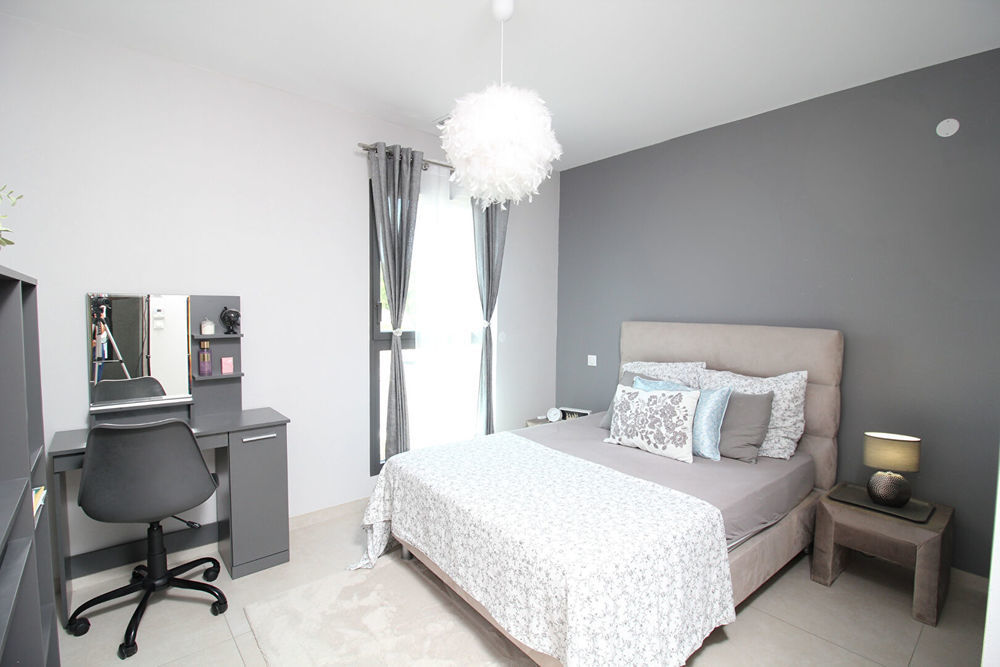 � vendre  Maison Saint-Laurent-d'Aigouze (30220)