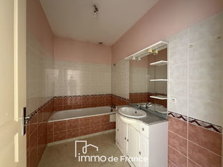  Immeuble � vendre 8 pi�ces 230 m�