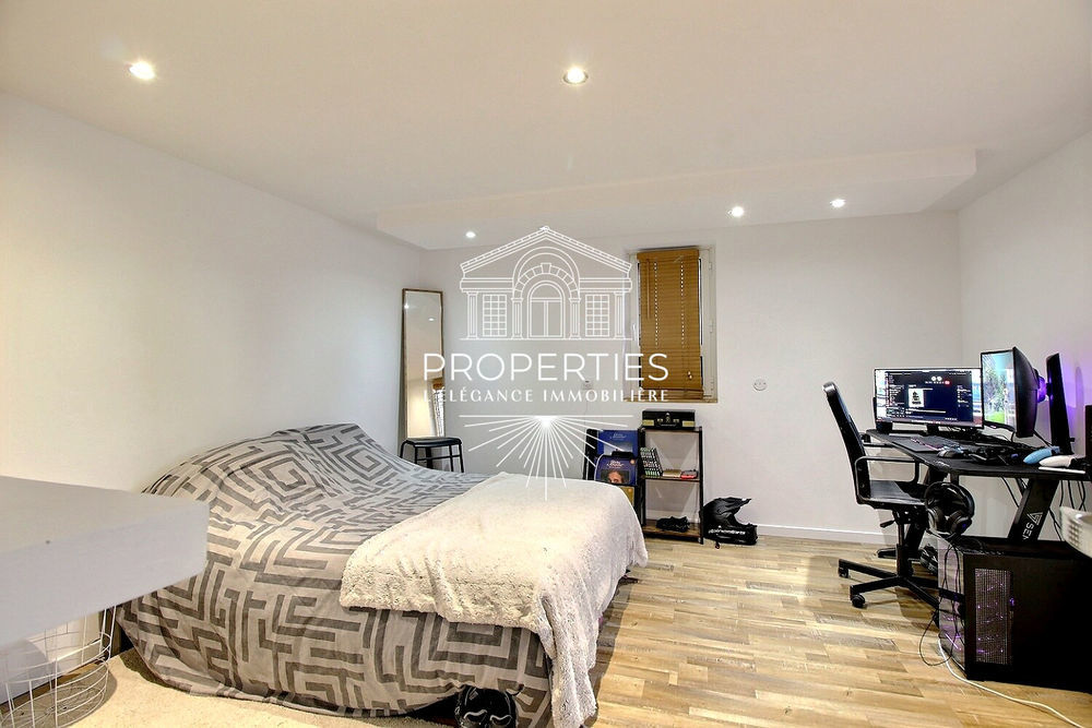 � vendre  Maison Bormes-les-Mimosas (83230)