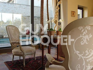  Appartement � louer 5 pi�ces 145 m�