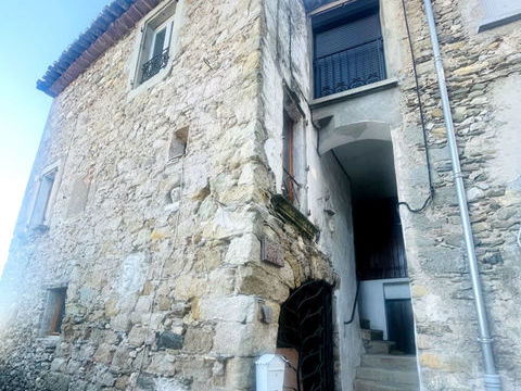   Maison Les Aires 5 pi�ce(s) 130 m2 Maison - 6 pi�ce(s) - 130 m�