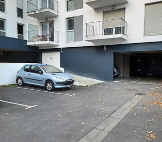  Parking / Garage � louer 1 pi�ce 