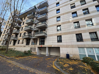  Parking / Garage � louer 