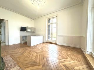  Appartement � louer 4 pi�ces 117 m�