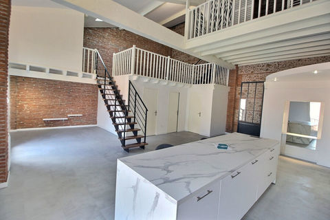  Appartement � vendre 4 pi�ces 130 m�