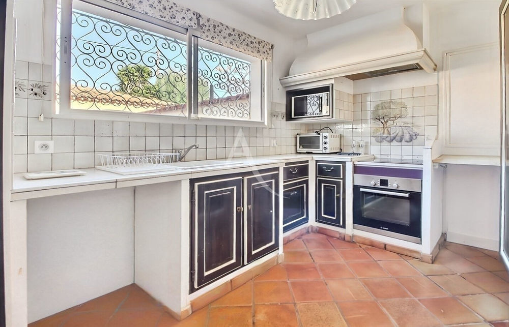 � vendre  Maison Carqueiranne (83320)