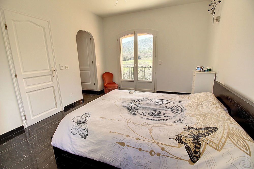 � vendre  Maison Le Cannet-des-Maures (83340)