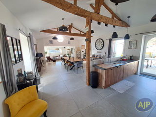  Maison � vendre 6 pi�ces 207 m�