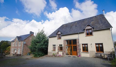   LA MANCHE Deux Maisons proche Gavray Sur Sienne avec 2.2ha Maison - 9 pi�ce(s)