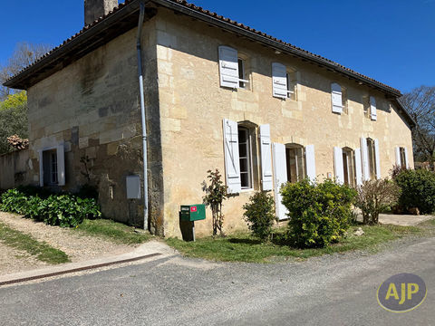   Maison � Savignac de l'Isle Maison - 7 pi�ce(s) - 231 m�