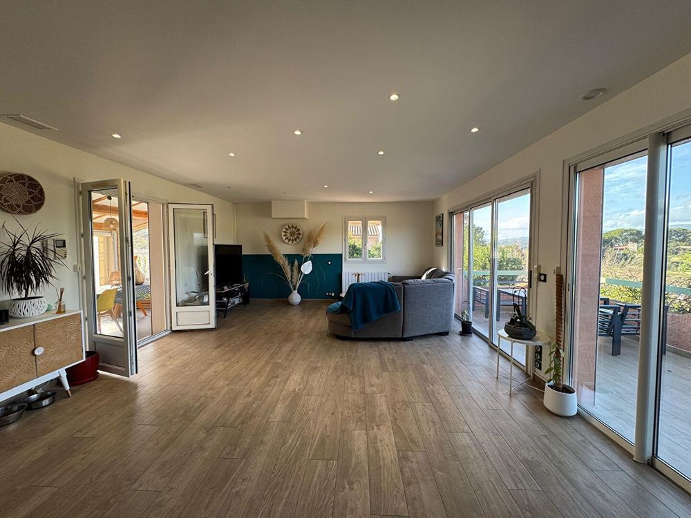 � vendre  Maison Saint-Cyr-sur-Mer (83270)