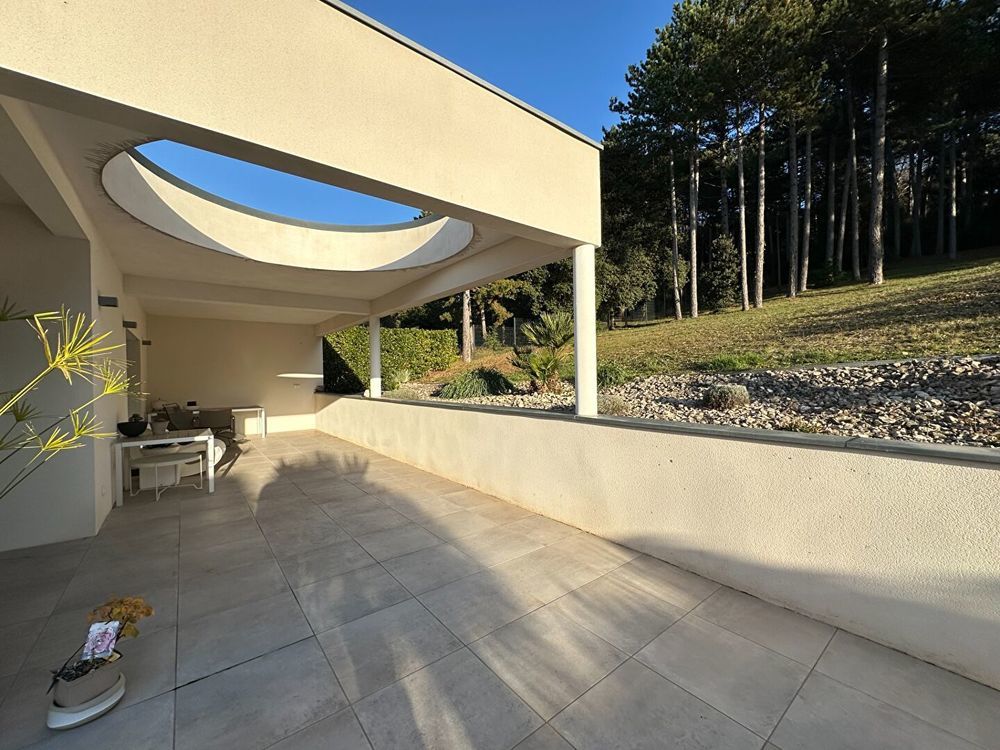 � vendre  Maison Mont�limar (26200)