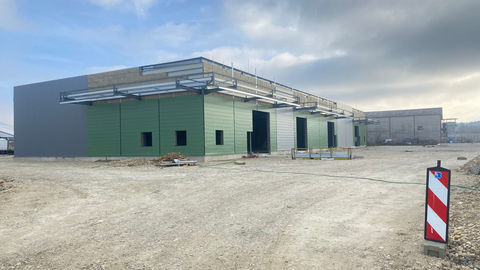 Mont&eacute;limar, Dans zone artisanale 647167 26200 Mont�limar