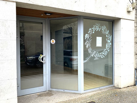 Local commercial Caussade 42 m2 500 82300 Caussade