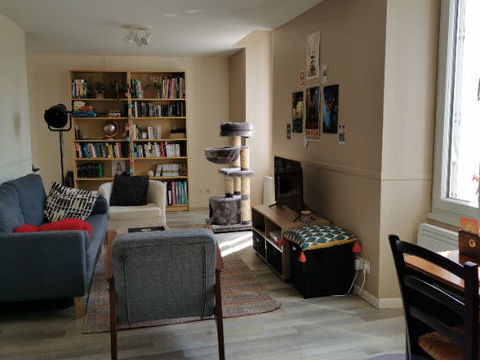   Appartement T3 - Saint Aubin du Pavoil Appartement - 3 pi�ce(s) - 76 m�