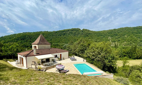   LOT- proche Prayssac- Maison  r�nove� de 4 chambres avec piscine sur  un terrain de 0,96H Maison - 5 pi�ce(s) - 202 m�