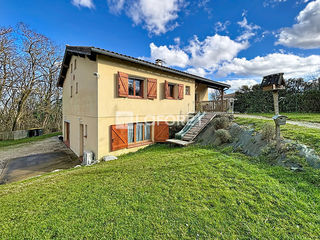  Maison � vendre 8 pi�ces 218 m�