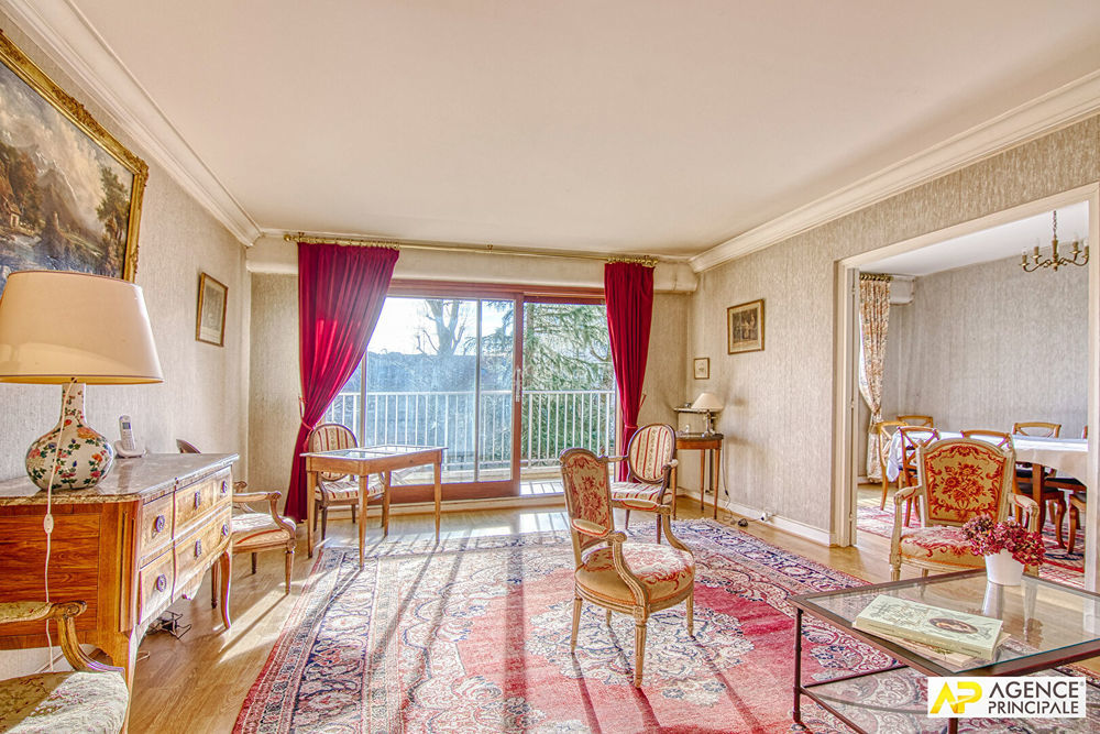 � vendre  Appartement Versailles (78000)
