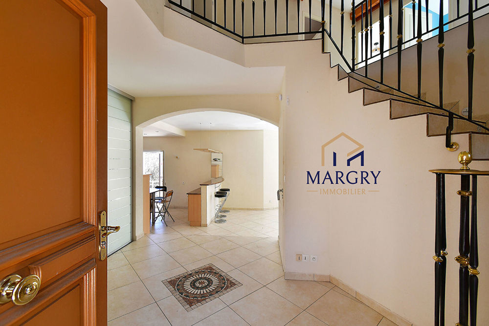 � vendre  Maison Gex (01170)