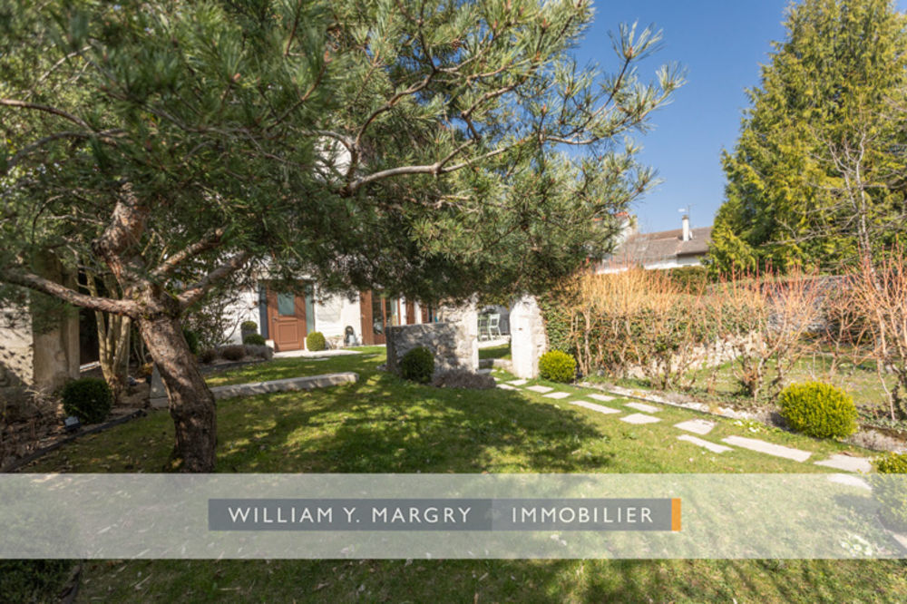 � vendre  Maison Gex (01170)