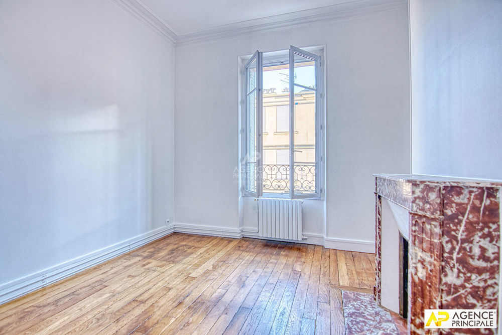 � vendre  Appartement Versailles (78000)