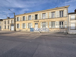  Villa � vendre 15 + pi�ces 402 m�