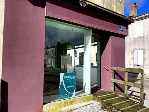 Local commercial Avrill&eacute; 64900 85440 Avrille