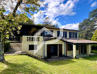  Maison � vendre 7 pi�ces 220 m�