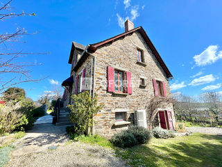  Maison � vendre 9 pi�ces 238 m�