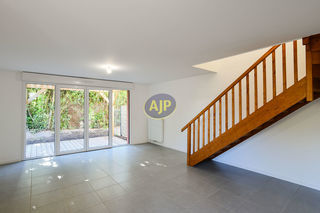  Maison 4 pi�ces 83 m� Merignac