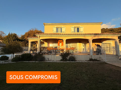   SECTEUR EST. Maison 175m� avec 5 Chambres et Piscine Maison - 7 pi�ce(s) - 175 m�